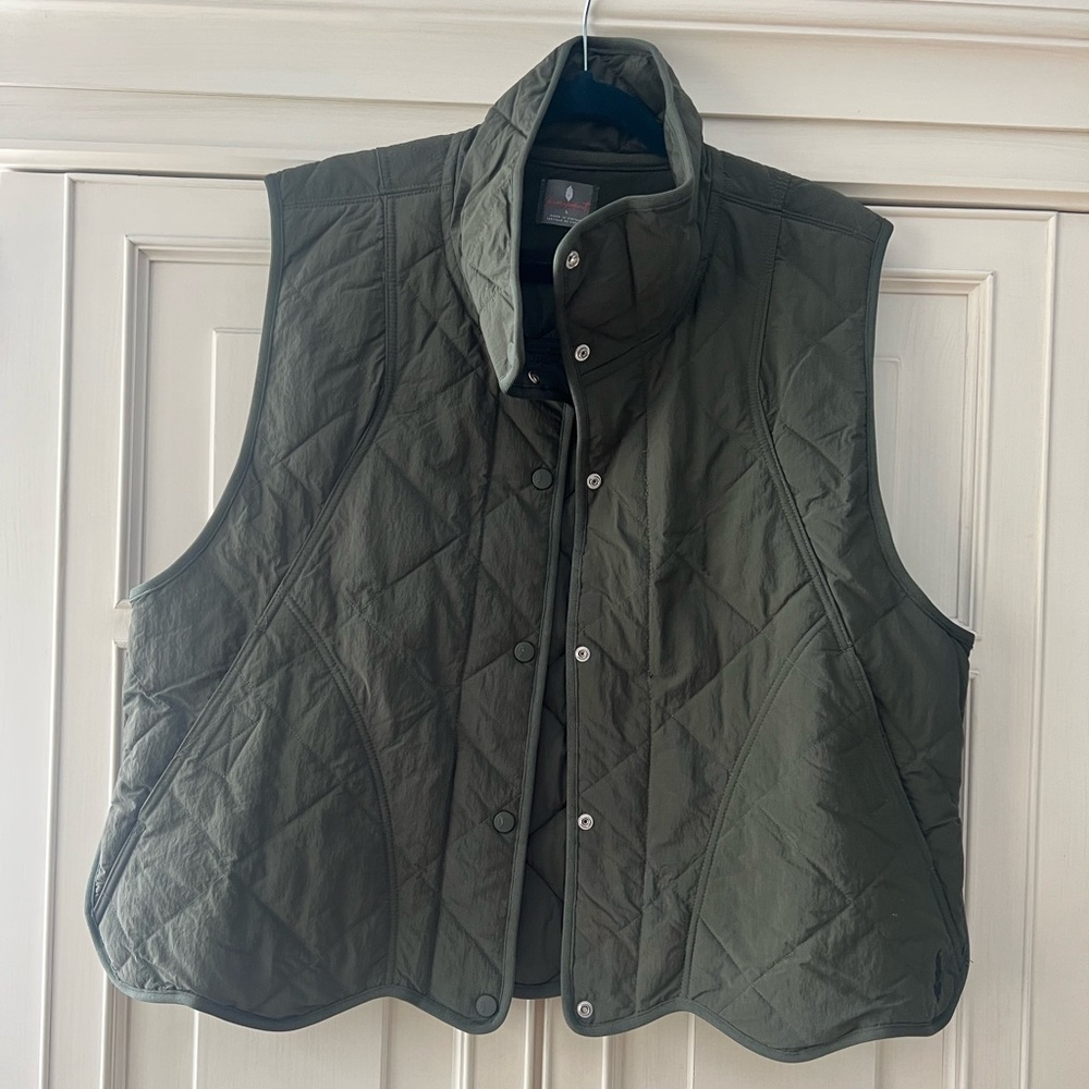 Free People Quinn Quilted vest size Large